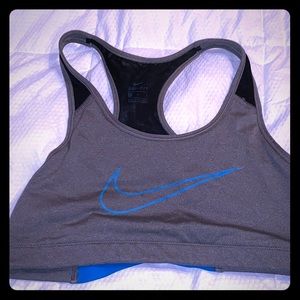 Nike sportsbra